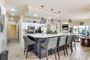 Apartment (3 Bedrooms) | Interior - Lake of the Ozarks Retreat w/ Waterfront View! (Lake Ozark)