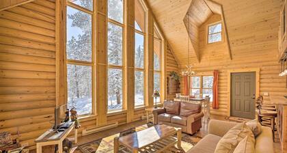 Sunny Forest Cabin w/ Views of Pikes Peak Mtn!