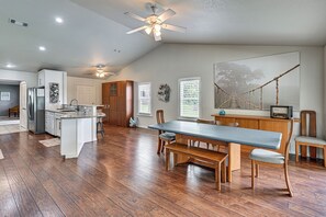 House (3 Bedrooms) | Interior