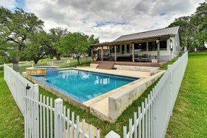 Interior - Waterfront Kingsland Home With Pool + River Access (Kingsland)