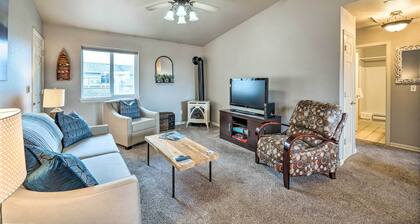 Anacortes Condo ~ 1 Mi to Marina & Fidalgo Bay!