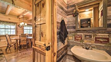 House (1 Bedroom) | Interior