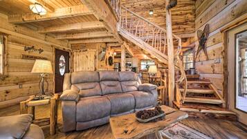 House (1 Bedroom) | Interior