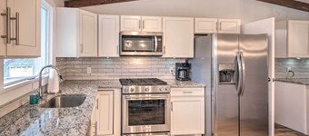 Laconia Hideaway < 2 Miles to Lake Winnipesaukee!