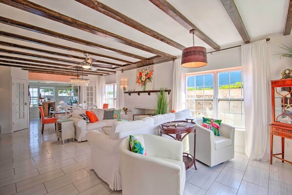 House (3 Bedrooms) | Interior - Waterfront Port Isabel Family Home w/ Pool & Pier! (Port Isabel)