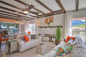 House (3 Bedrooms) | Interior - Waterfront Port Isabel Family Home w/ Pool & Pier! (Port Isabel)