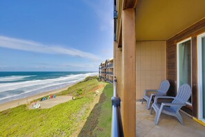Apartment (2 Bedrooms) | Front of property - Lincoln City Vacation Rental w/ Pool & Ocean Views (Gleneden Beach)
