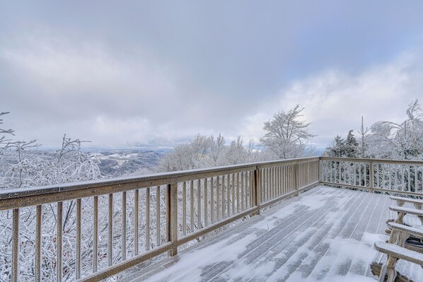 House (3 Bedrooms) | Front of property