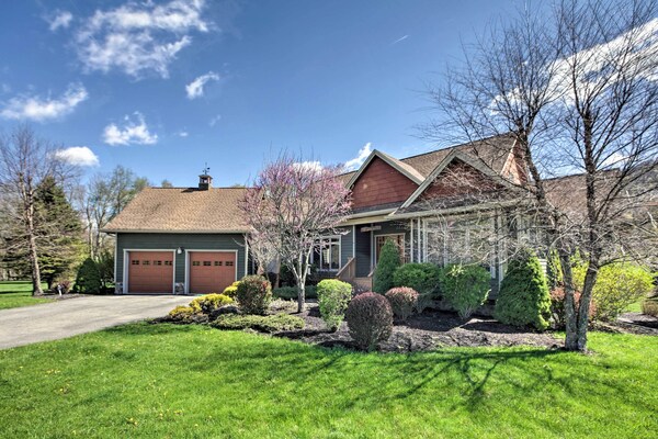 House W/ Deck, Fire Pit - 15 Mins To Snowshoe! - West Virginia
