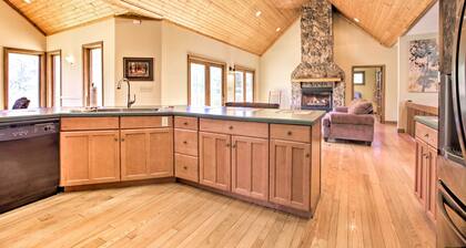 House w/ Deck, Fire Pit - 15 Mins to Snowshoe!