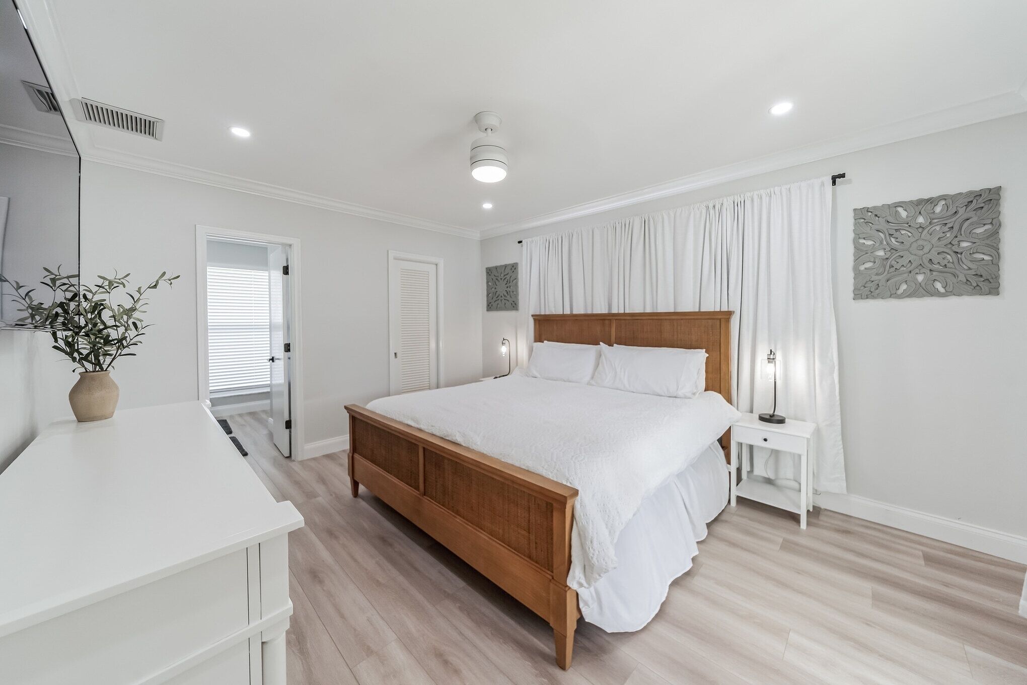 House, 4 Bedrooms | 4 bedrooms, laptop workspace, iron/ironing board, cots/infant beds