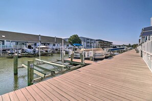 Interior - < 1 Mi to Beach: Ocean City Retreat w/ Pool Access (Ocean City)