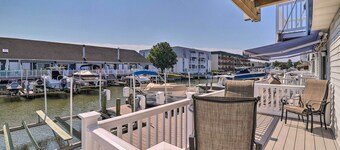 海濱城市度假屋（距海灘不到 1 英里，附游泳池）