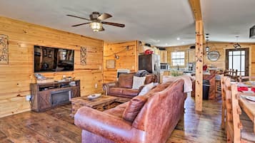 House (5 Bedrooms) | Front of property