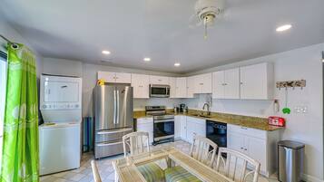 Apartemen (2 Bedrooms) | Interior