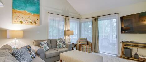 Apartment (3 Bedrooms) | Front of property