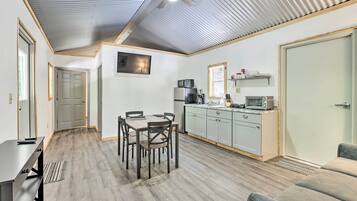 Rumah (2 Bedrooms) | Interior