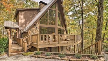 House (6 Bedrooms) | Interior