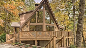 House (6 Bedrooms) | Interior