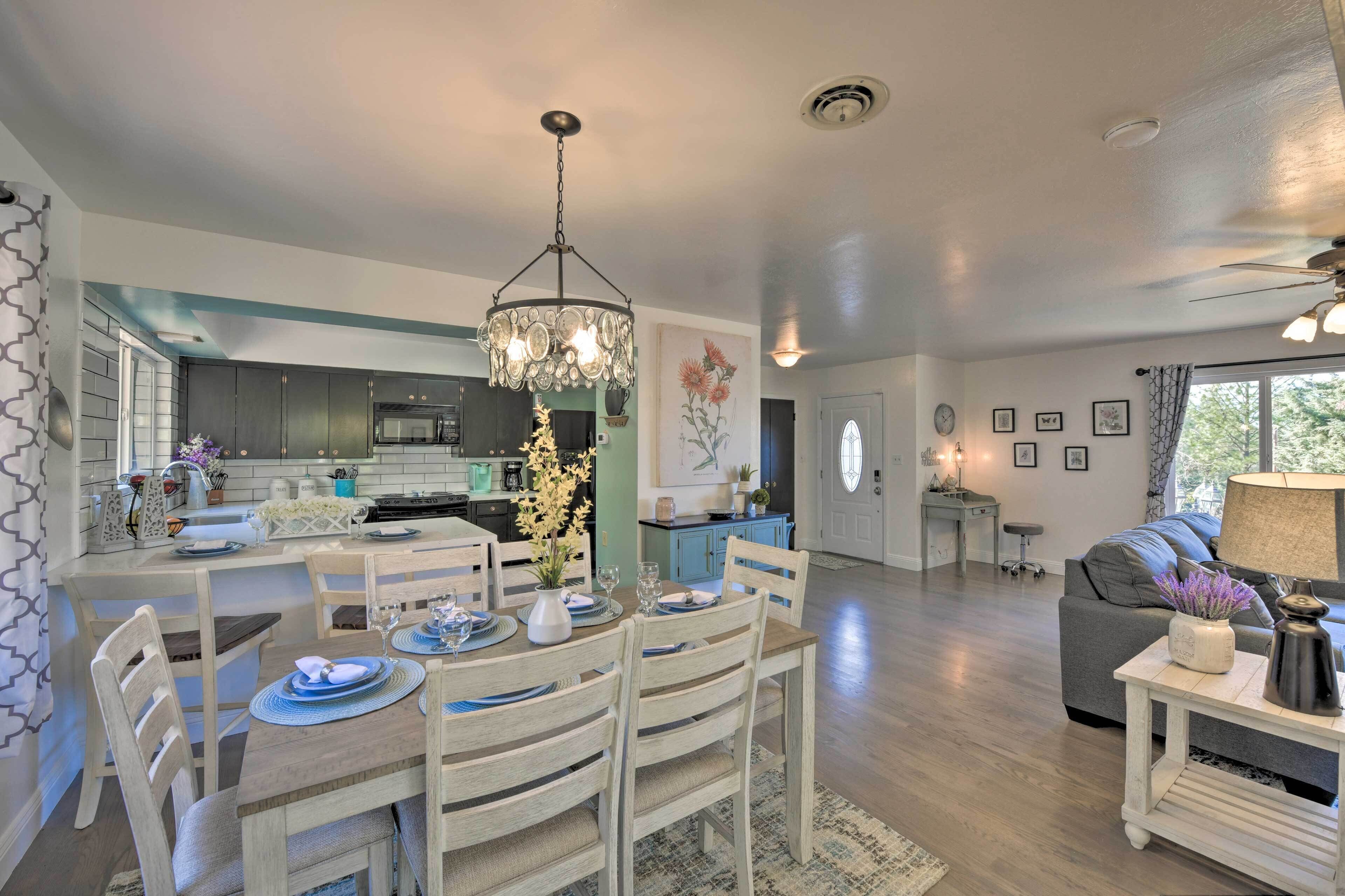 House (3 Bedrooms) | Interior