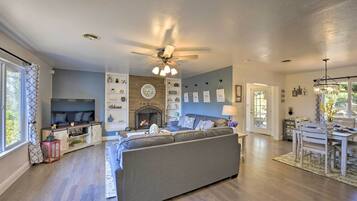 House (3 Bedrooms) | Front of property