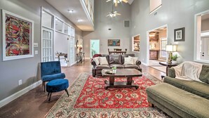 Rumah (6 Bedrooms) | Interior