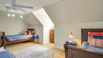 House (6 Bedrooms) | Interior