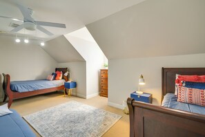 House (6 Bedrooms) | Interior