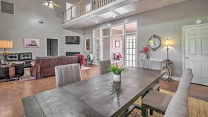 Rumah (6 Bedrooms) | Interior