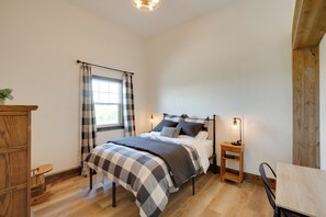 Cottage (2 Bedrooms) | Interior