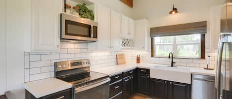 Cottage (2 Bedrooms) | Interior