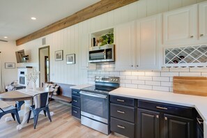 Cottage (2 Bedrooms) | Interior