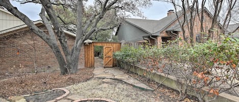 Apartment (0 Bedroom) | Interior