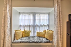 Apartment (0 Bedroom) | Interior