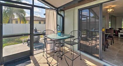 Bright Venice Home w/ Yard < 4 Miles to Beach!