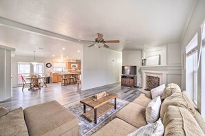 House (4 Bedrooms) | Interior - Eufaula Escape w/ Deck - Steps to Lake! (Eufaula)