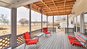 House (4 Bedrooms) | Front of property