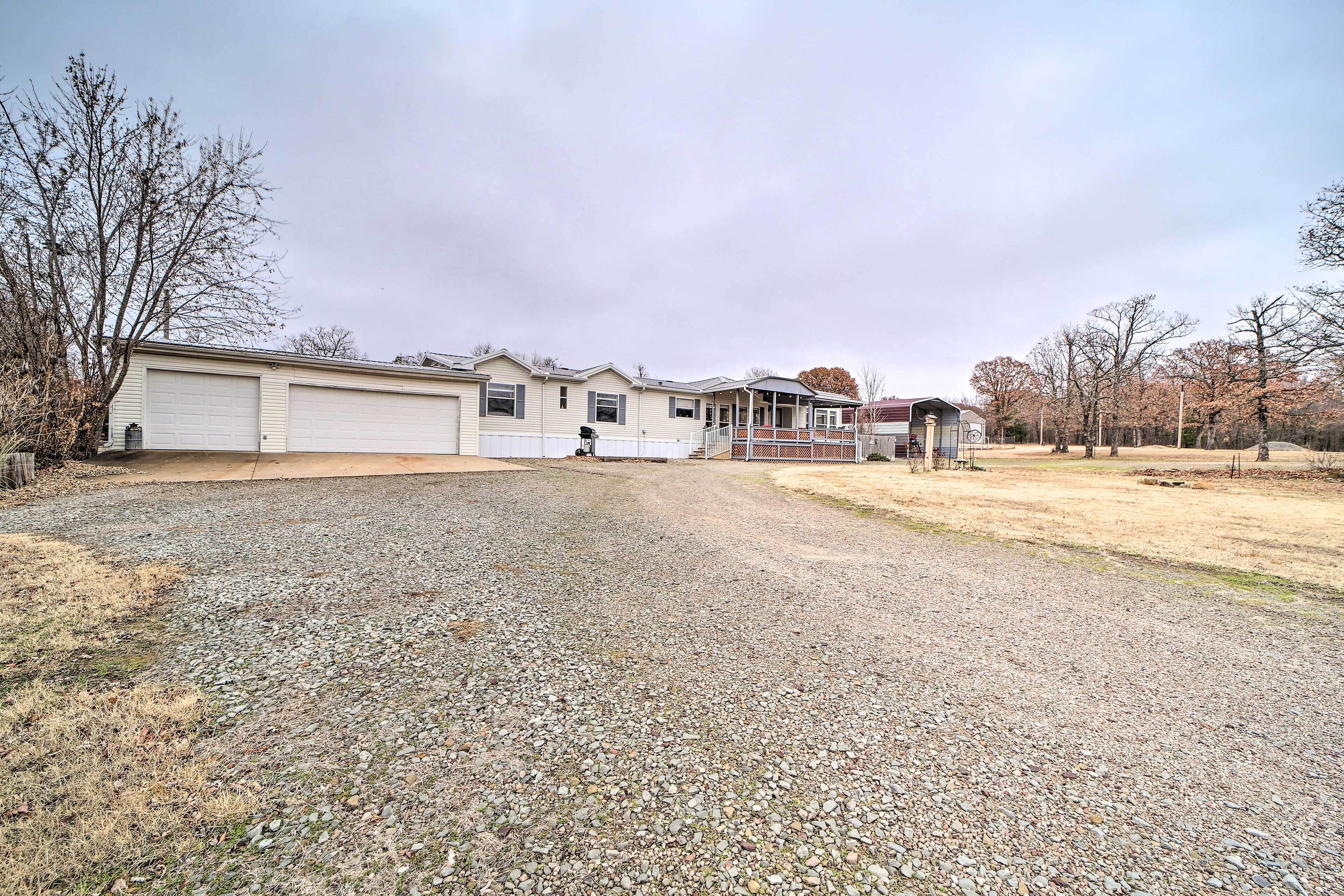 House (4 Bedrooms) | Interior