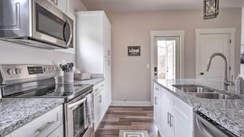 House (4 Bedrooms) | Bahagian dalam