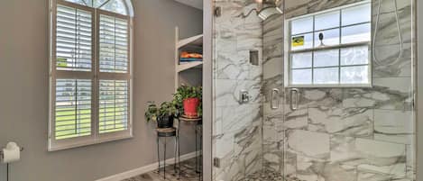 House (3 Bedrooms) | Bathroom