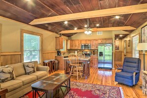 House (1 Bedroom) | Interior