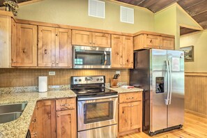 House (1 Bedroom) | Interior