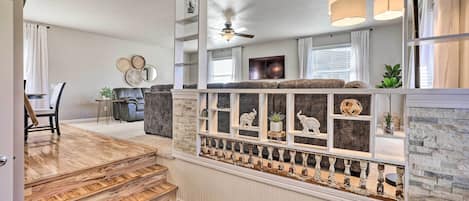 House (4 Bedrooms) | Interior