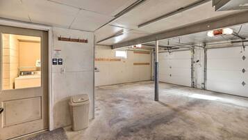 ุงูู
ูุดุฃุฉ ู
ู ุงูุฏุงุฎู