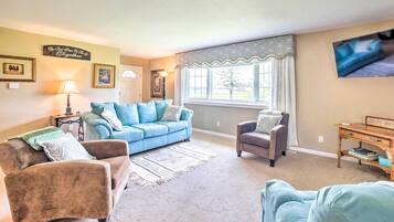 House (4 Bedrooms) | Interior