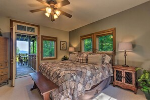 公寓 (2 Bedrooms) | 2 間臥室、熨斗/熨衣板、床單