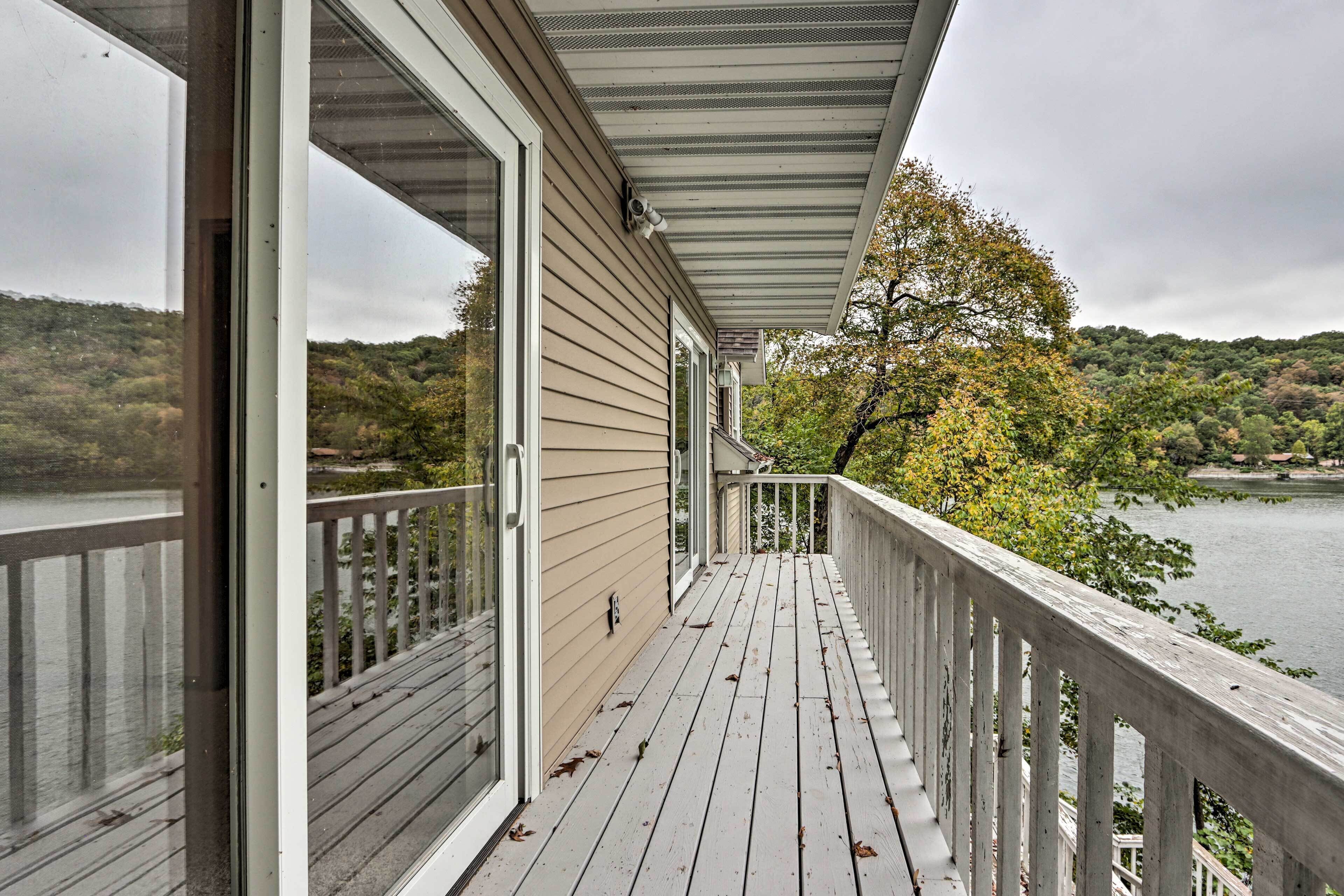 House (5 Bedrooms) | Interior