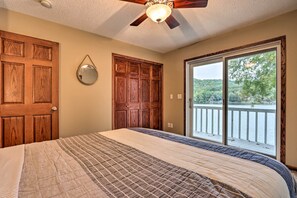 Interior - Ideally Located Home w/ Private Dock in Camdenton! (Camdenton)