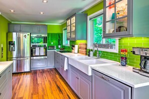 Interior - Mtn-view Gem in Lake Lure w/ Game Room & Fire Pit (Lake Lure)