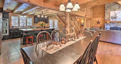 Grand 4,000 Sq Ft House - 11 Miles to Lancaster!